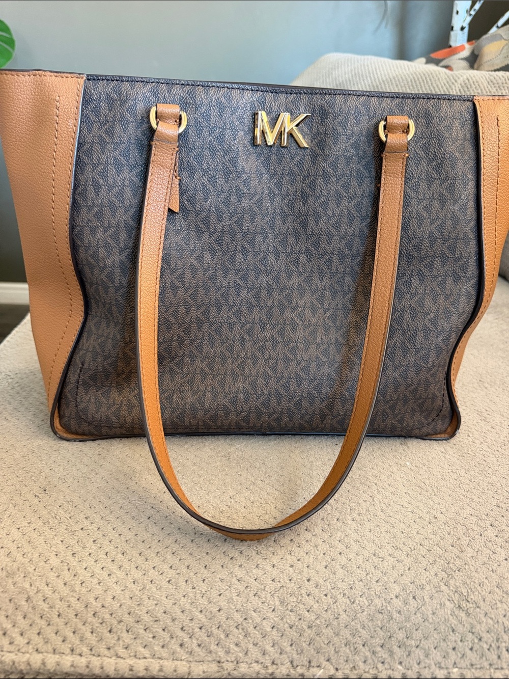 Michael Kors Brown and Tan MK Signature Tote - Picture 2 of 8